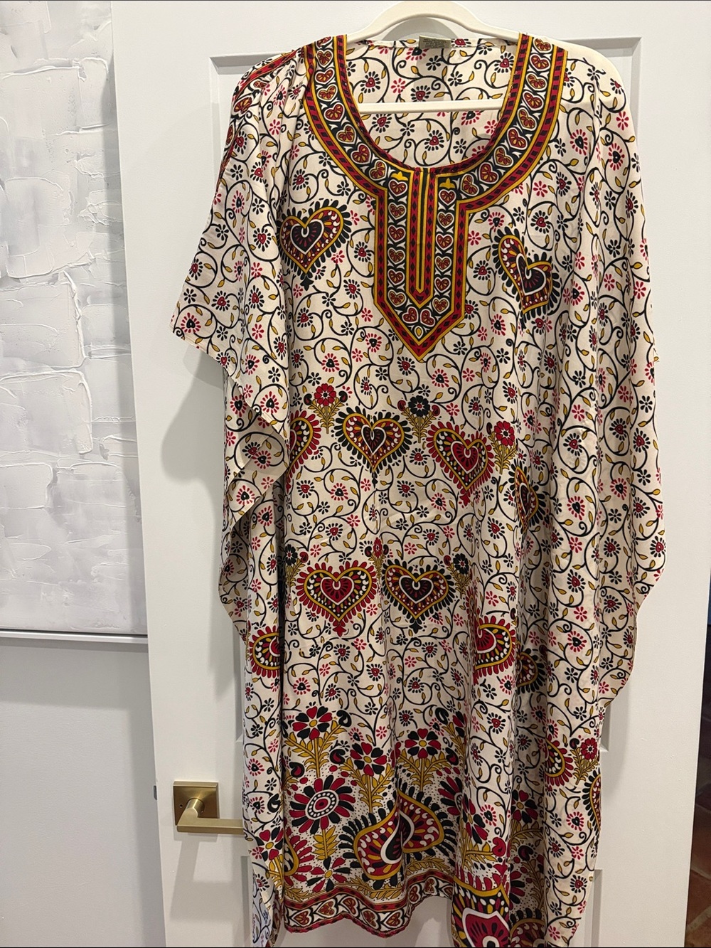 Embroidered Heart Print Kaftan in Cream, Red & Black